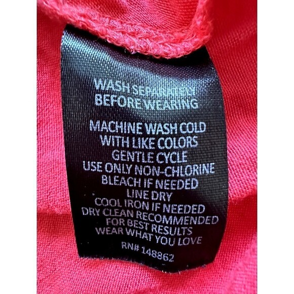 Torrid Woman's Super Soft Knits Cold Shoulder Fuschia Top Size 2 Summer Travel - Picture 3 of 15